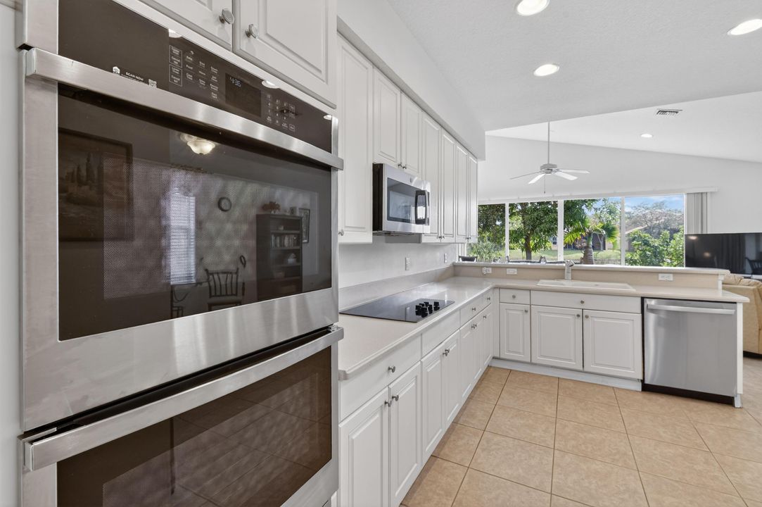 待售: $489,000 (4 贝兹, 2 浴室, 2731 平方英尺)