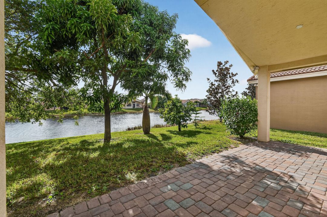 待售: $489,000 (4 贝兹, 2 浴室, 2731 平方英尺)