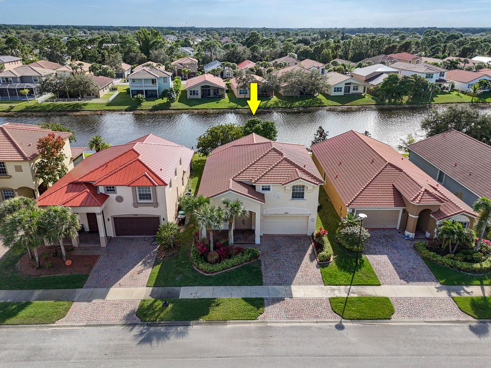 待售: $489,000 (4 贝兹, 2 浴室, 2731 平方英尺)