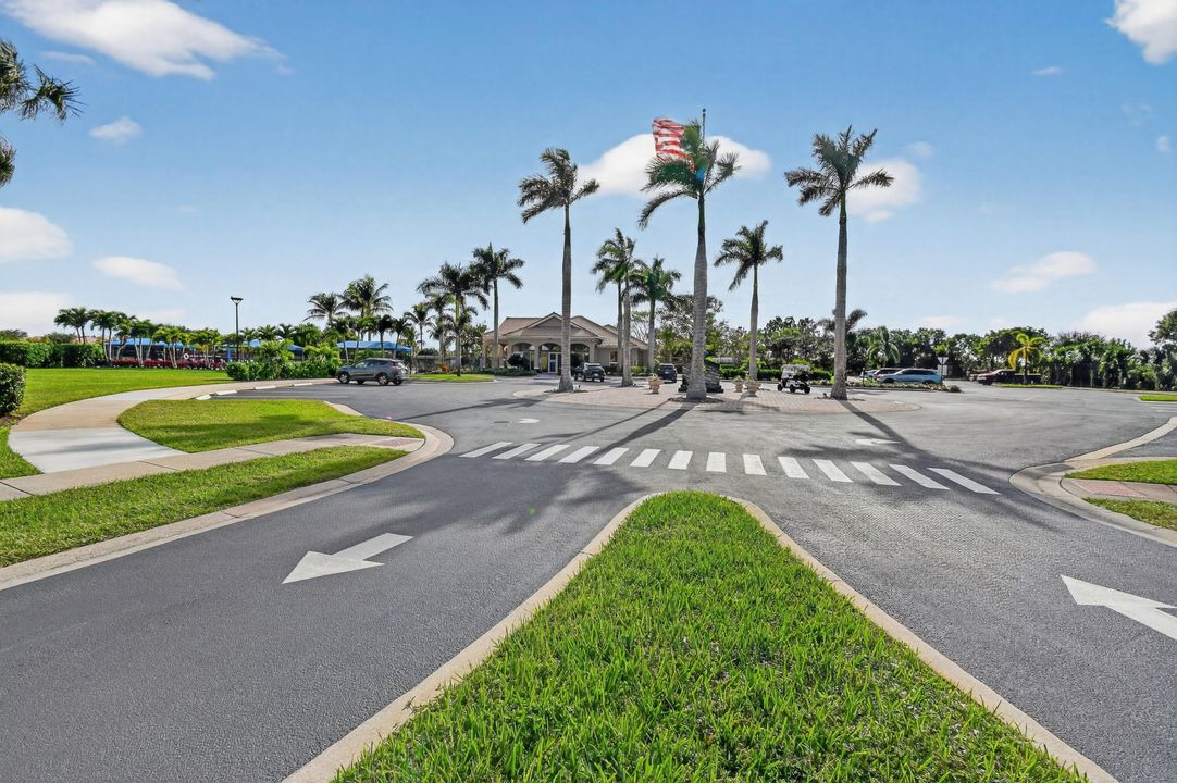 待售: $489,000 (4 贝兹, 2 浴室, 2731 平方英尺)