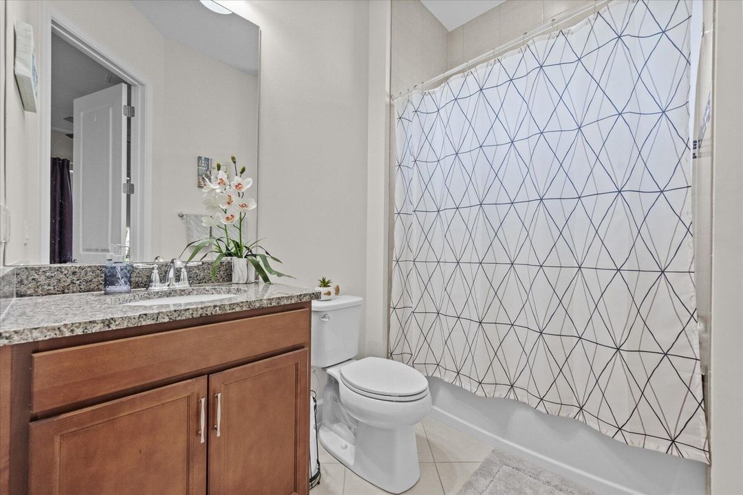 На продажу: $750,000 (5 спален, 4 ванн, 4110 Квадратных фут)