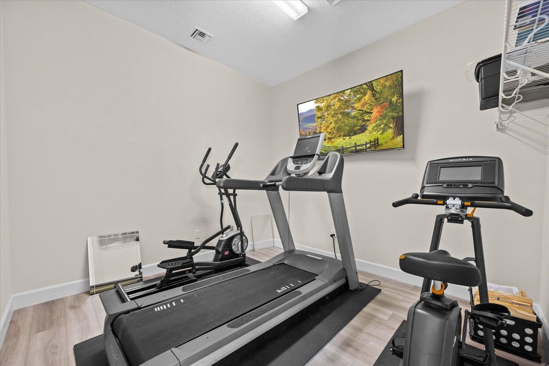 На продажу: $750,000 (5 спален, 4 ванн, 4110 Квадратных фут)