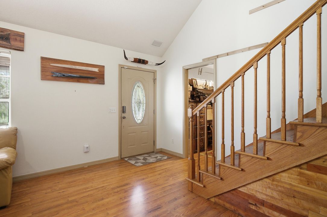 For Sale: $460,000 (4 beds, 2 baths, 2204 Square Feet)