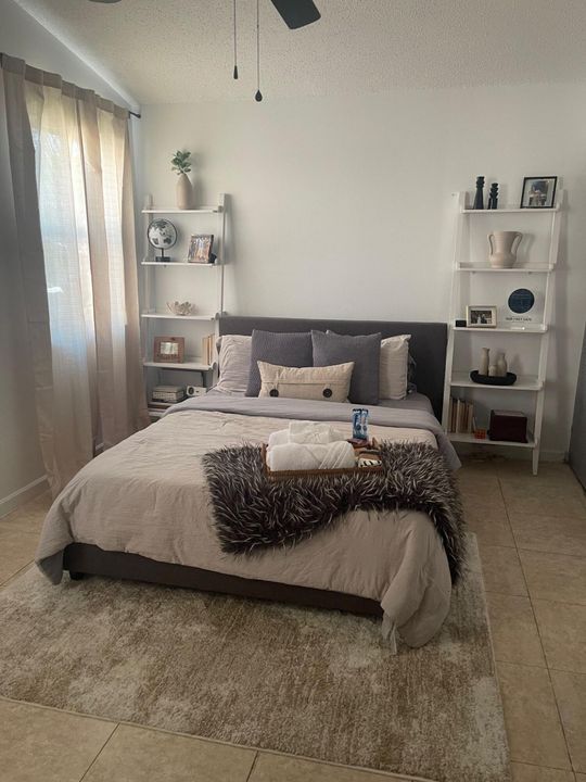 В аренду: $2,350 (2 спален, 2 ванн, 900 Квадратных фут)