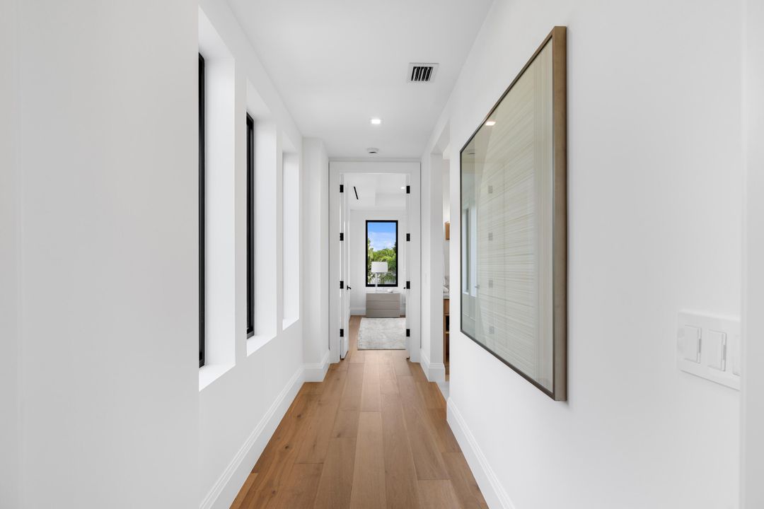 En Venta: $4,995,000 (4 camas, 4 baños, 3689 Pies cuadrados)