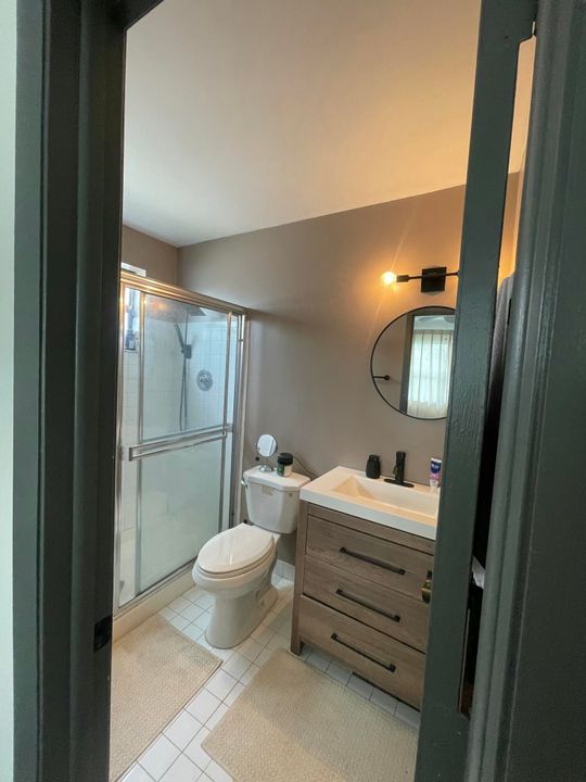 В аренду: $2,350 (2 спален, 2 ванн, 900 Квадратных фут)