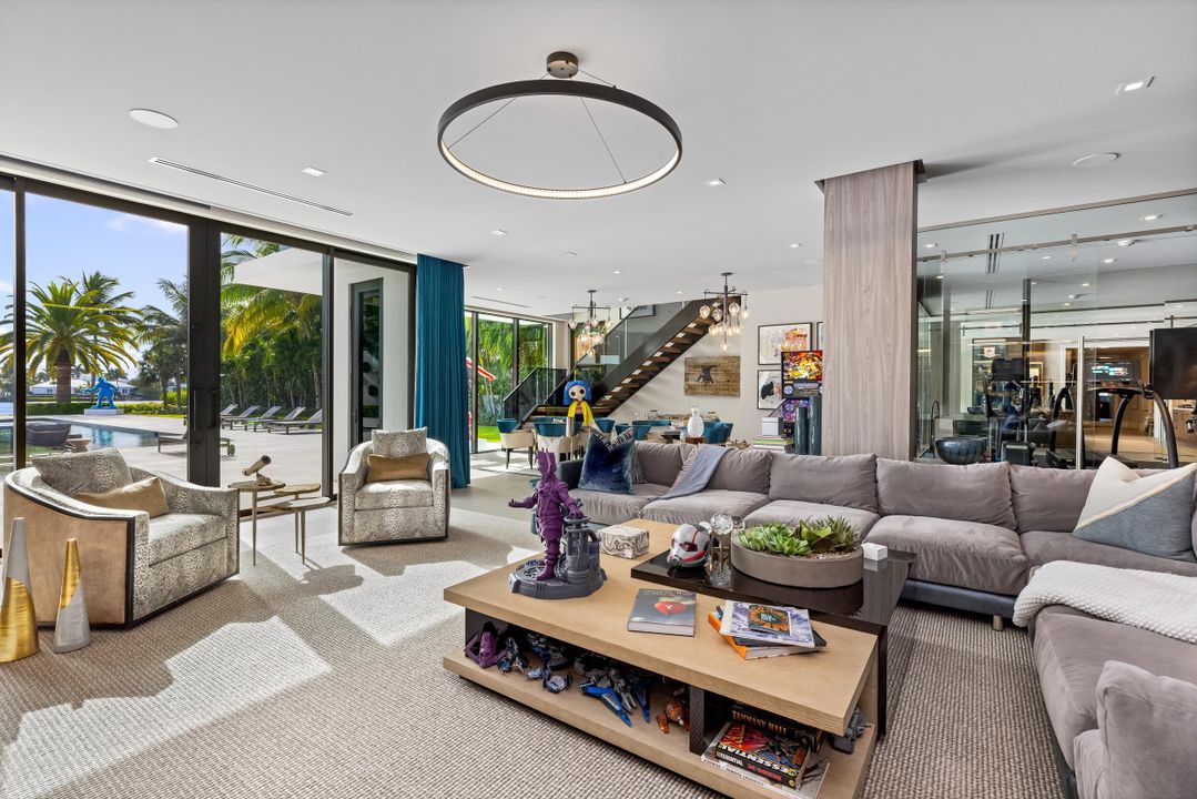 На продажу: $85,000,000 (6 спален, 10 ванн, 19661 Квадратных фут)