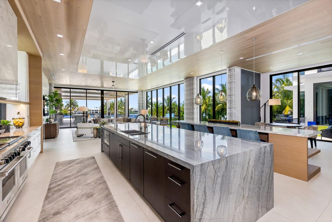 На продажу: $85,000,000 (6 спален, 10 ванн, 19661 Квадратных фут)