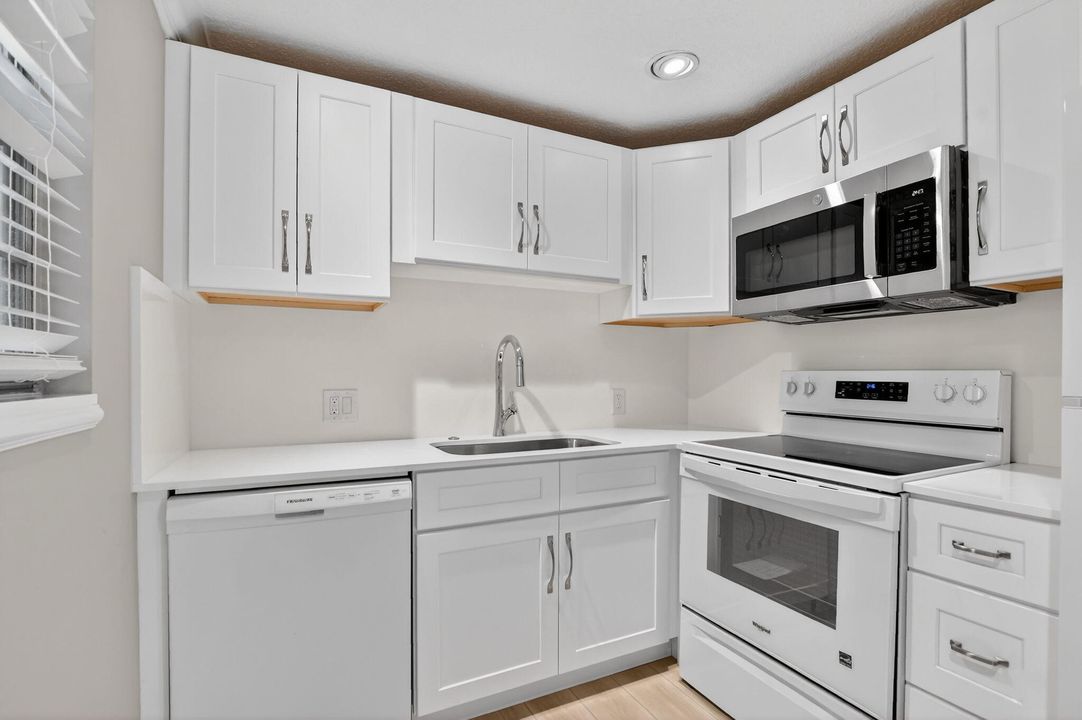 En Venta: $160,000 (2 camas, 1 baños, 840 Pies cuadrados)