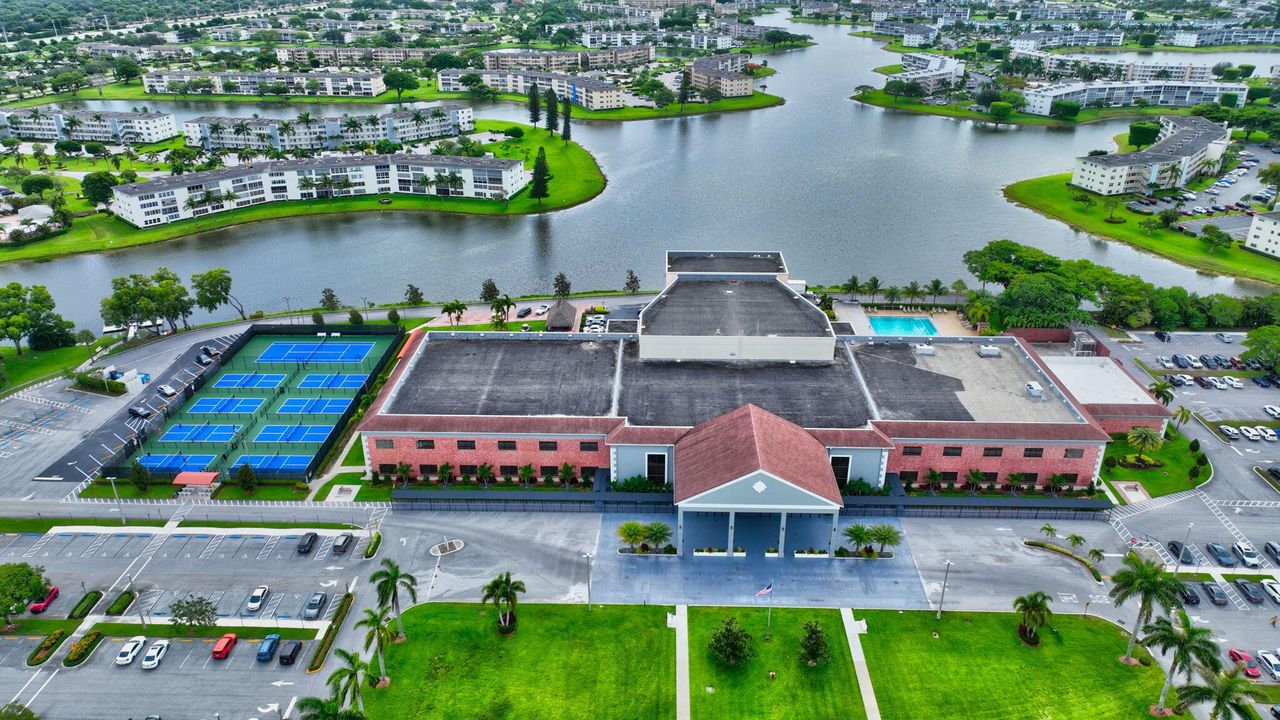 En Venta: $160,000 (2 camas, 1 baños, 840 Pies cuadrados)