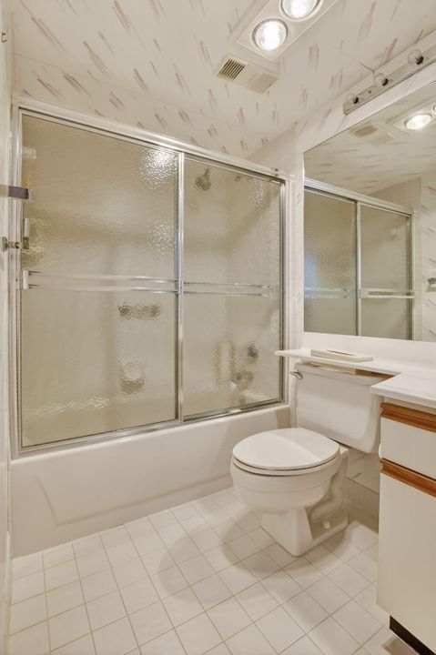 En Venta: $439,000 (3 camas, 2 baños, 2402 Pies cuadrados)