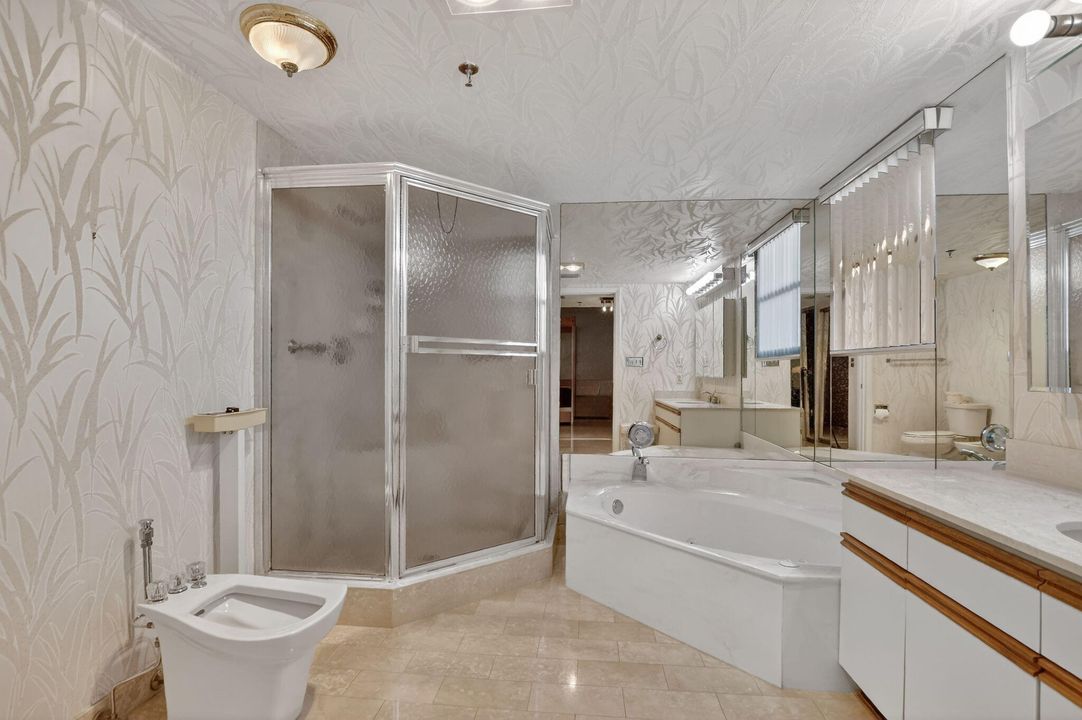 En Venta: $439,000 (3 camas, 2 baños, 2402 Pies cuadrados)