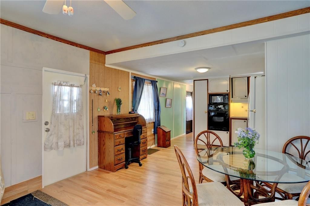 For Sale: $92,000 (2 beds, 1 baths, 672 Square Feet)