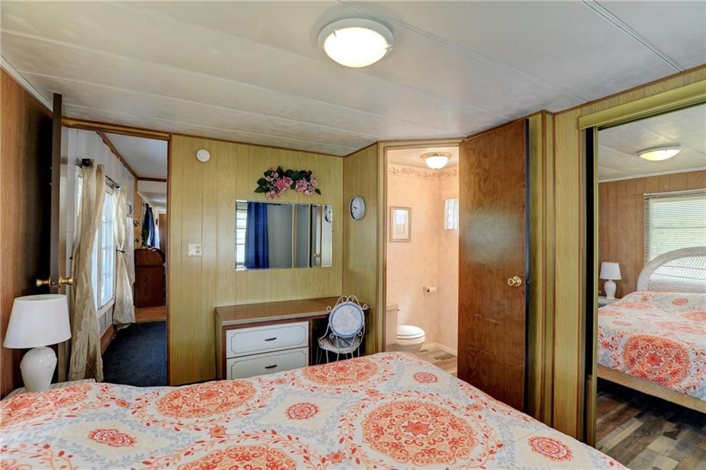 For Sale: $92,000 (2 beds, 1 baths, 672 Square Feet)