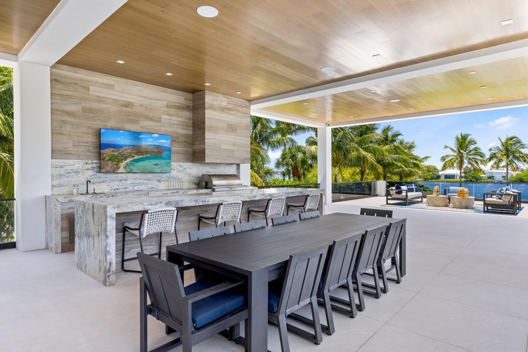 На продажу: $85,000,000 (6 спален, 10 ванн, 19661 Квадратных фут)