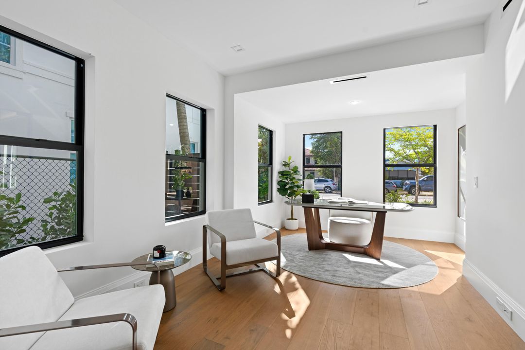 En Venta: $4,995,000 (4 camas, 4 baños, 3689 Pies cuadrados)