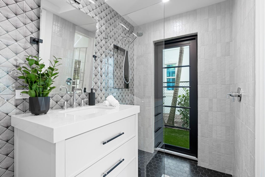 En Venta: $4,995,000 (4 camas, 4 baños, 3689 Pies cuadrados)