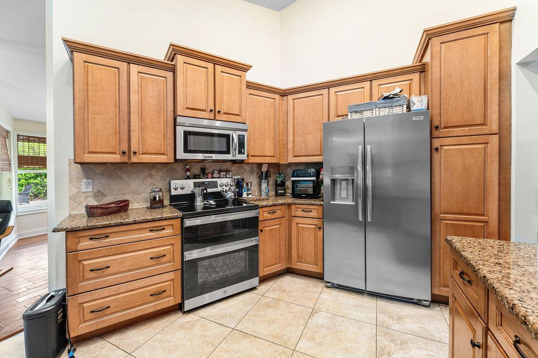 For Sale: $689,000 (4 beds, 3 baths, 2410 Square Feet)