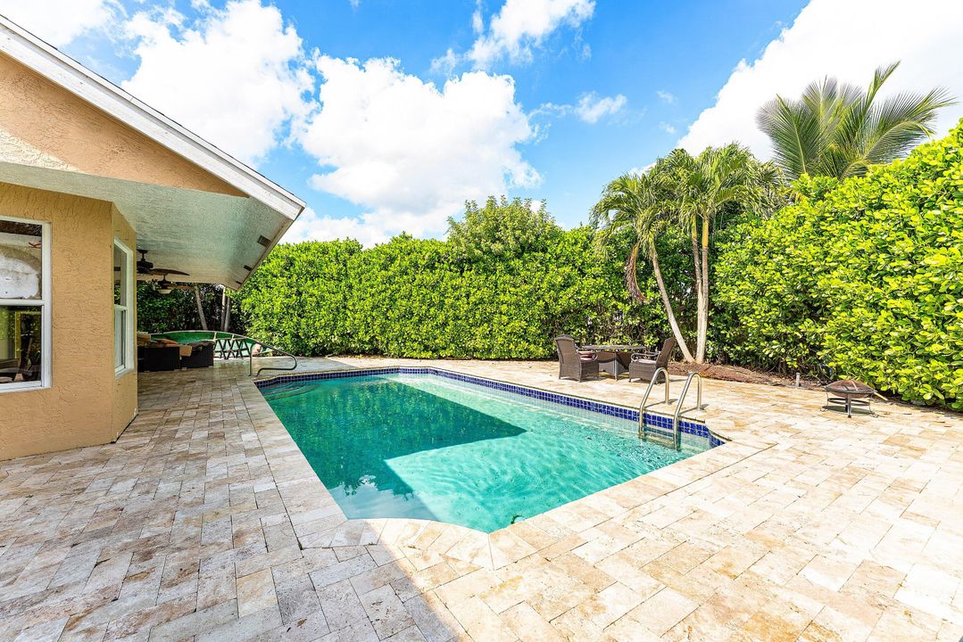 For Sale: $689,000 (4 beds, 3 baths, 2410 Square Feet)