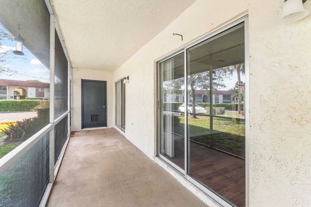 出租: $2,400 (2 贝兹, 2 浴室, 1026 平方英尺)