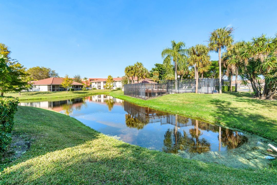 出租: $2,400 (2 贝兹, 2 浴室, 1026 平方英尺)