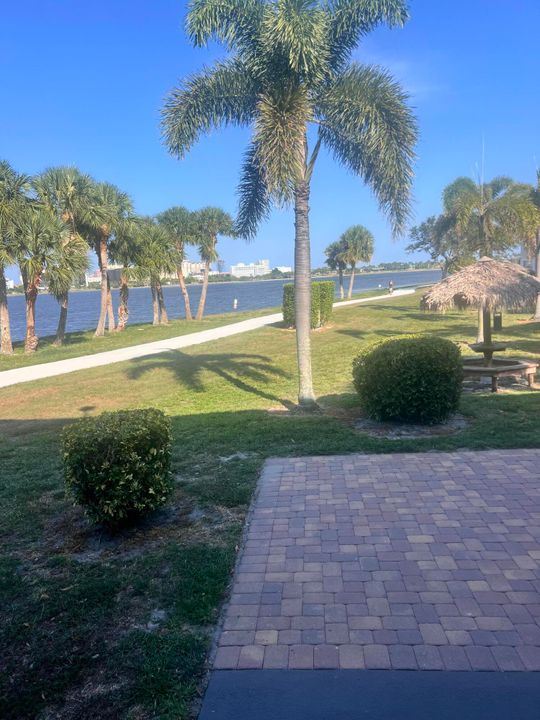 For Rent: $1,700 (1 beds, 1 baths, 527 Square Feet)