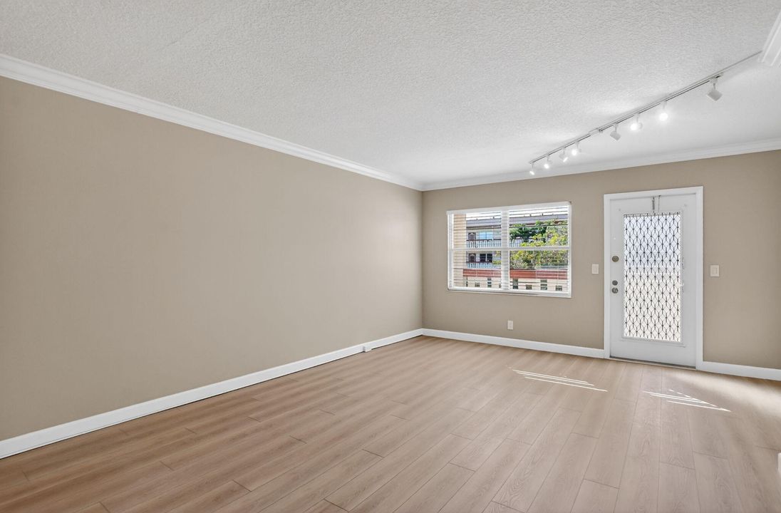 En Venta: $160,000 (2 camas, 1 baños, 840 Pies cuadrados)