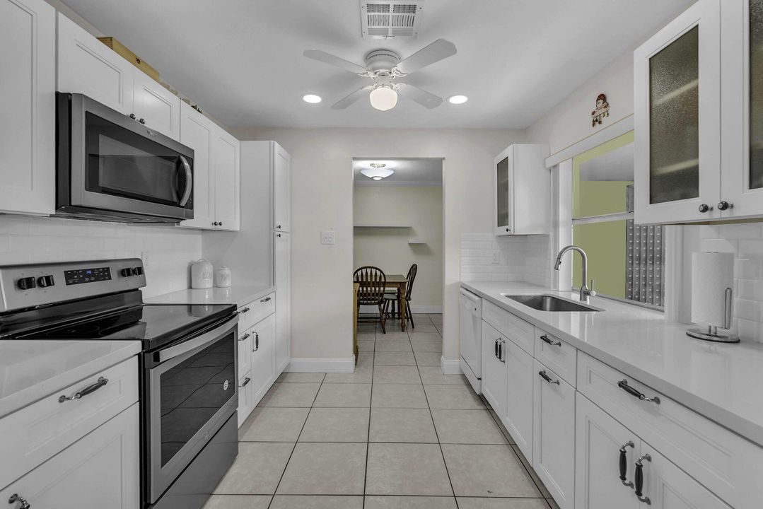 待售: $375,000 (2 贝兹, 2 浴室, 1265 平方英尺)