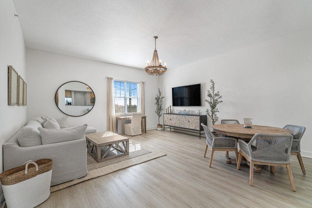 For Rent: $3,450 (1 beds, 1 baths, 1004 Square Feet)