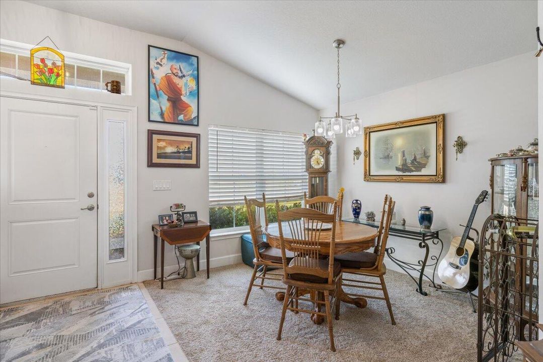 For Sale: $300,000 (3 beds, 2 baths, 1477 Square Feet)