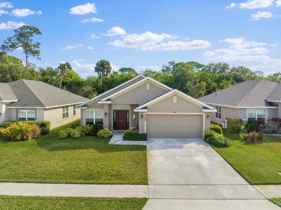 For Sale: $300,000 (3 beds, 2 baths, 1477 Square Feet)