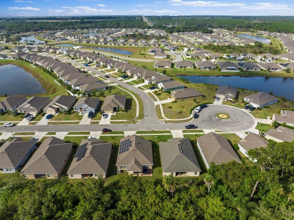 For Sale: $300,000 (3 beds, 2 baths, 1477 Square Feet)