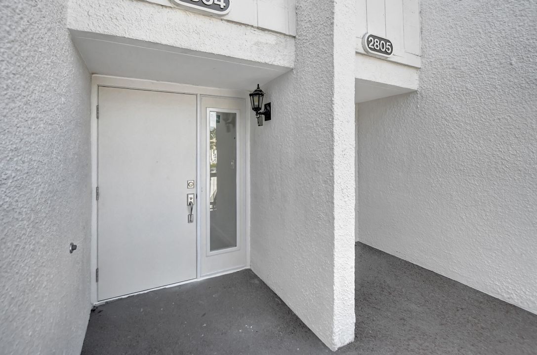 For Sale: $319,000 (2 beds, 2 baths, 1400 Square Feet)