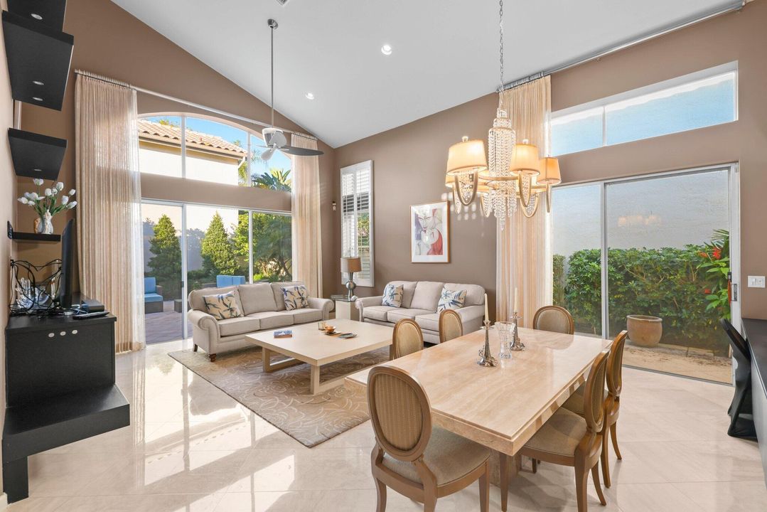 For Sale: $849,900 (3 beds, 3 baths, 2367 Square Feet)