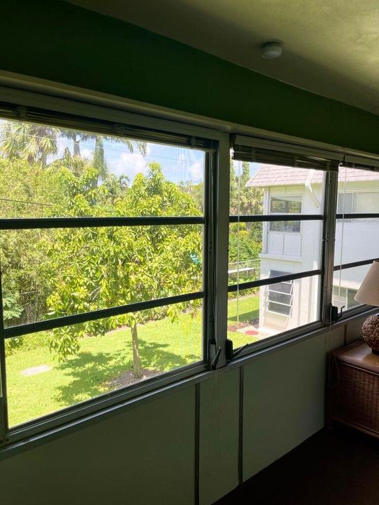 For Rent: $1,650 (2 beds, 2 baths, 819 Square Feet)