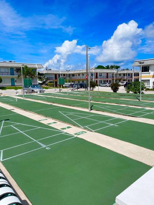 For Rent: $1,650 (2 beds, 2 baths, 819 Square Feet)