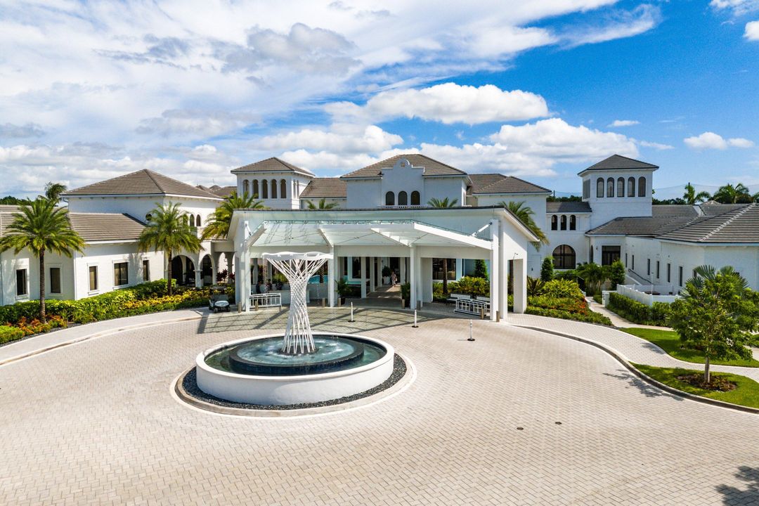 For Sale: $849,900 (3 beds, 3 baths, 2367 Square Feet)