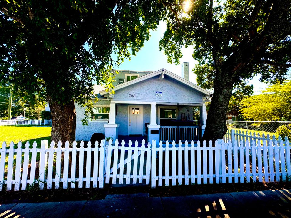 На продажу: $2,195,000 (0 спален, 0 ванн, 5652 Квадратных фут)