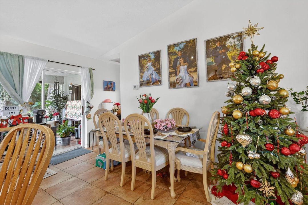 На продажу: $350,000 (3 спален, 2 ванн, 1254 Квадратных фут)