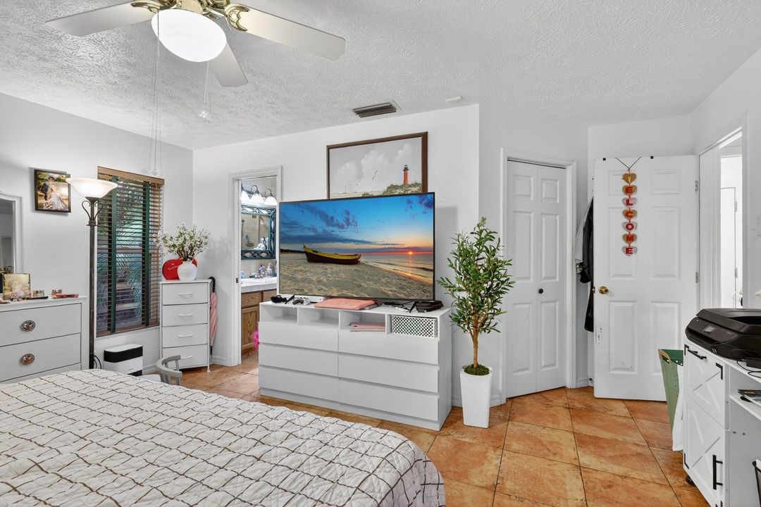 На продажу: $350,000 (3 спален, 2 ванн, 1254 Квадратных фут)