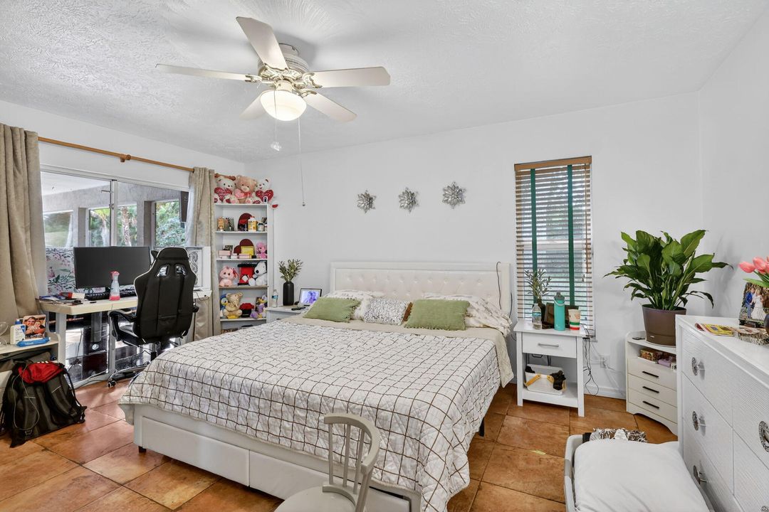 На продажу: $350,000 (3 спален, 2 ванн, 1254 Квадратных фут)