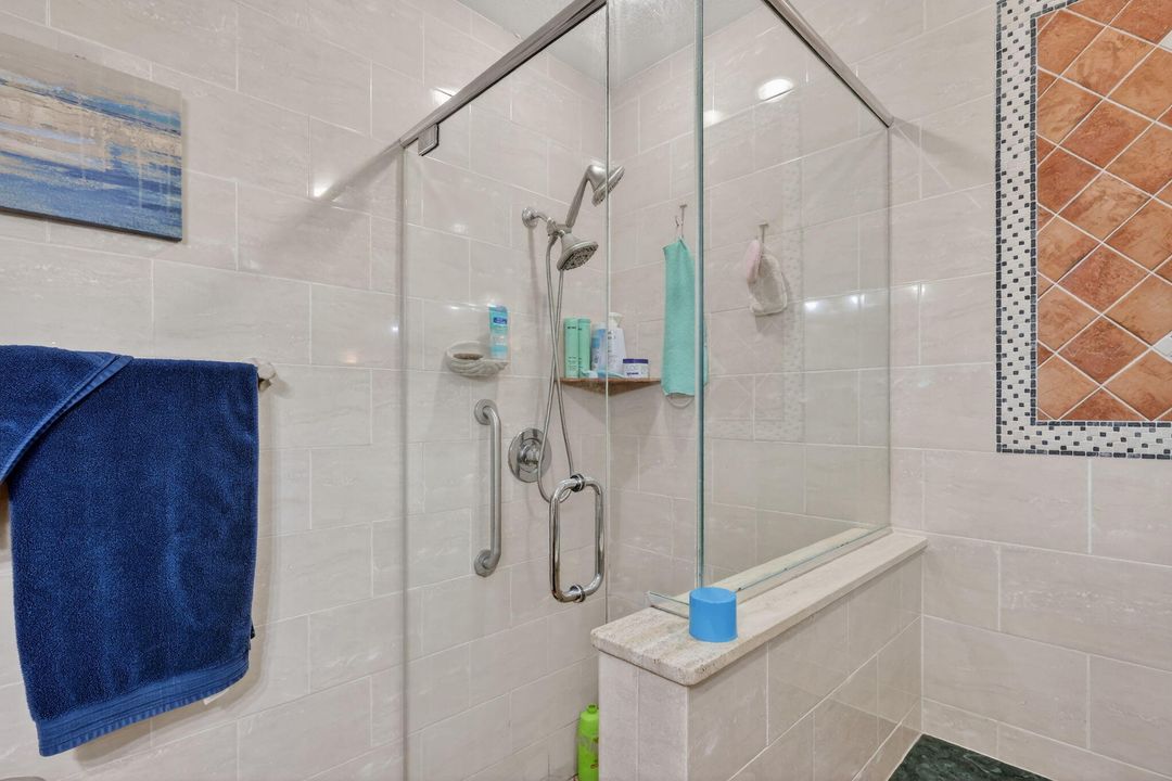 На продажу: $350,000 (3 спален, 2 ванн, 1254 Квадратных фут)