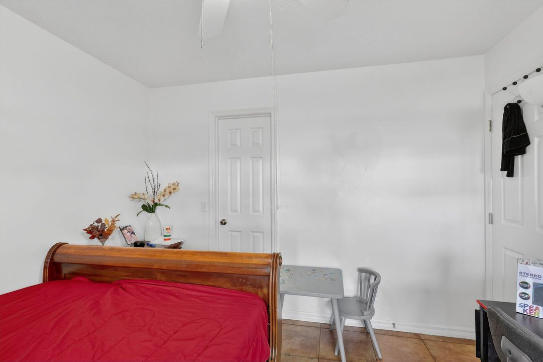 На продажу: $350,000 (3 спален, 2 ванн, 1254 Квадратных фут)