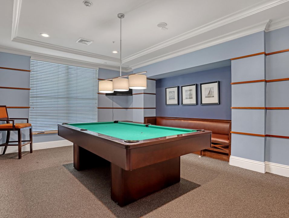 На продажу: $459,000 (2 спален, 2 ванн, 1329 Квадратных фут)