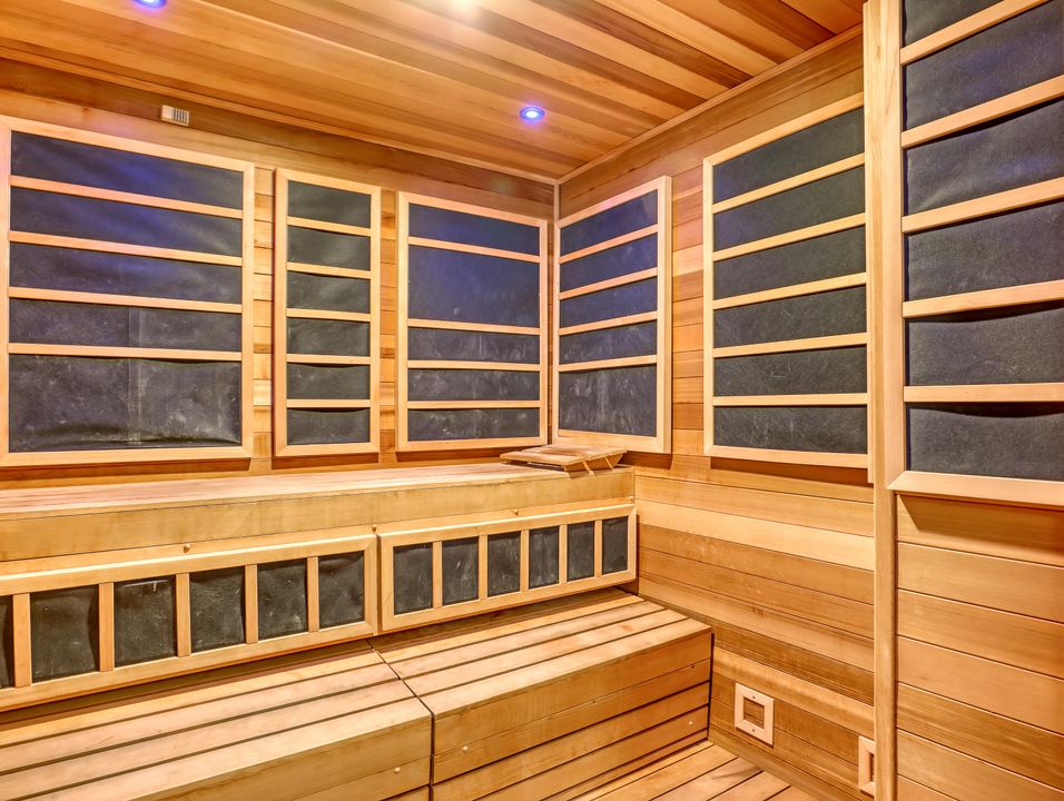 На продажу: $459,000 (2 спален, 2 ванн, 1329 Квадратных фут)