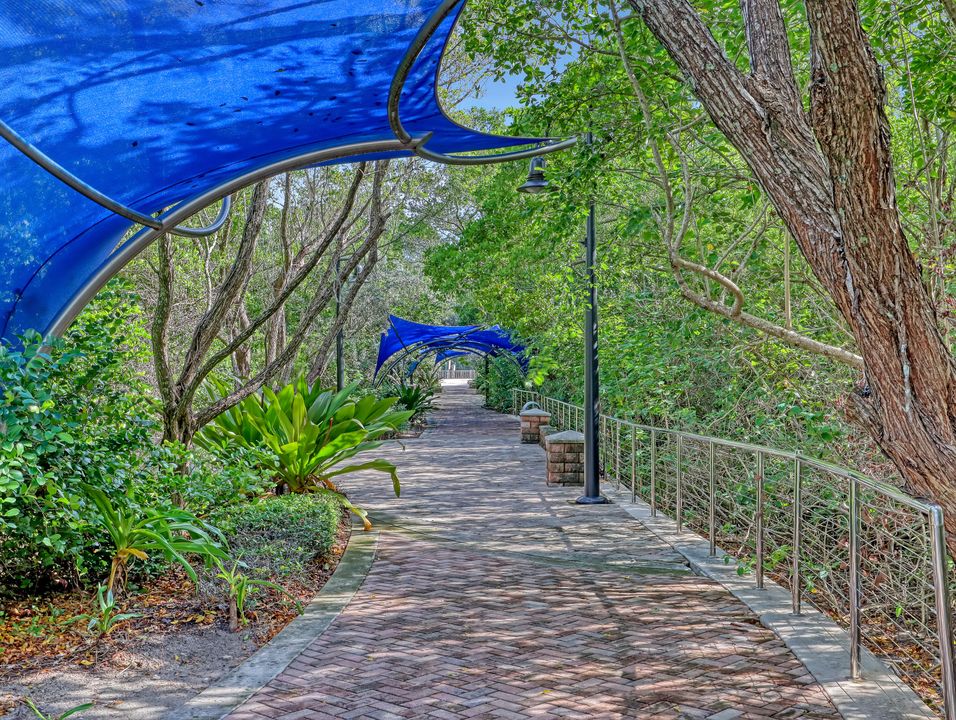 На продажу: $459,000 (2 спален, 2 ванн, 1329 Квадратных фут)