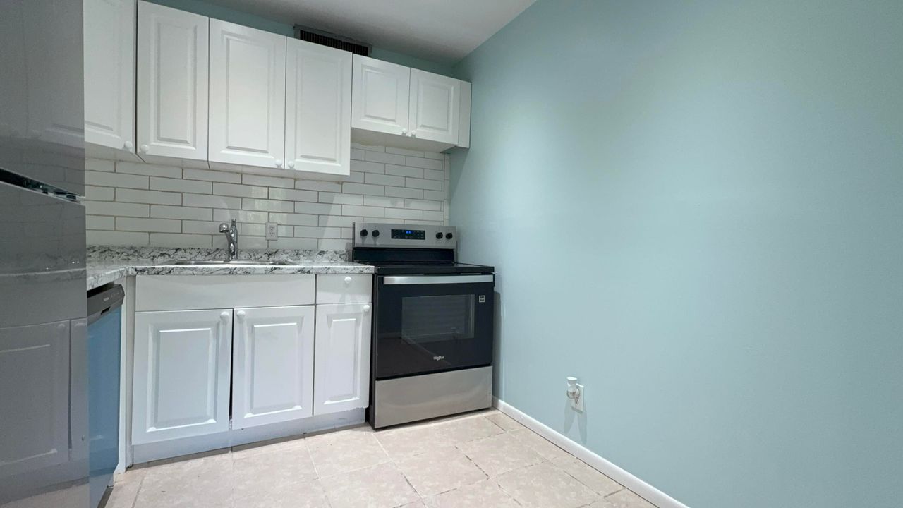 For Rent: $1,600 (2 beds, 2 baths, 1088 Square Feet)