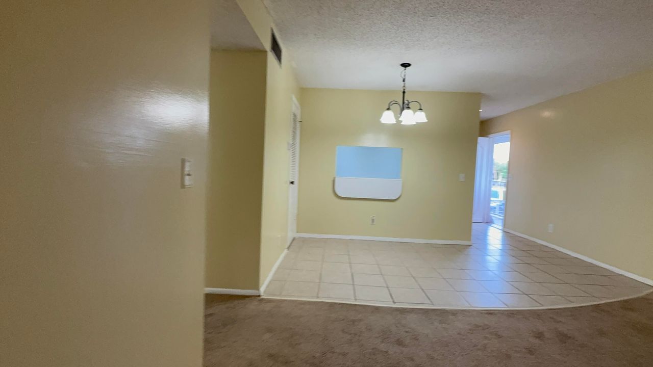 For Rent: $1,600 (2 beds, 2 baths, 1088 Square Feet)