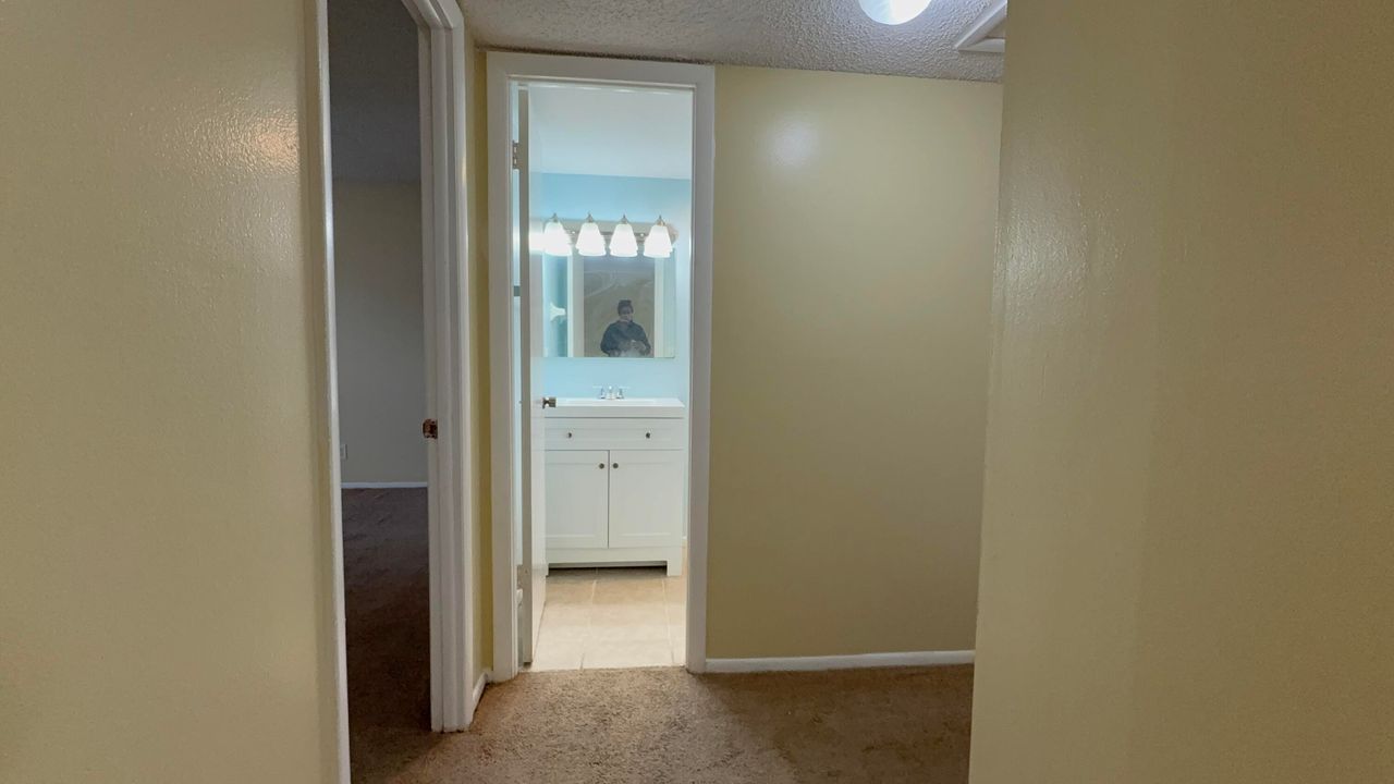 For Rent: $1,600 (2 beds, 2 baths, 1088 Square Feet)