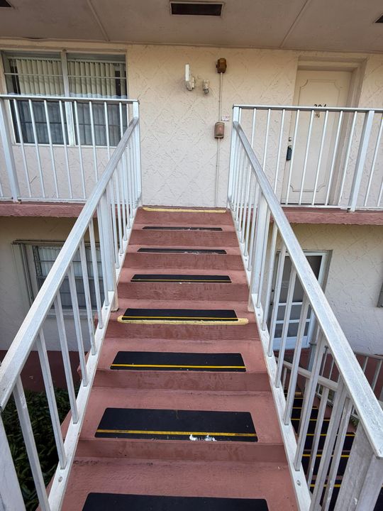 For Rent: $1,600 (2 beds, 2 baths, 1088 Square Feet)